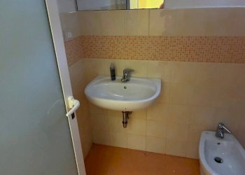 Bagno - Trilocale viale 20 Settembre, frazione Avenza, Carrara - foto 8