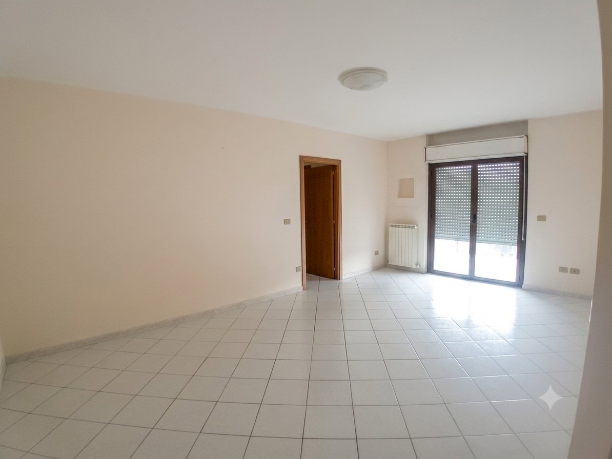 soggiorno - Appartamento Via 1 Maggio 152, Scafa - foto 3