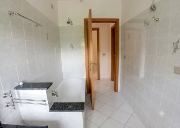 bagno - Appartamento Via 1 Maggio 152, Scafa - foto 15