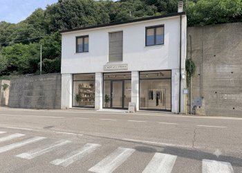 FOTO ESEMPIO - Magazzino Piazza Roma, Val Liona - foto 1