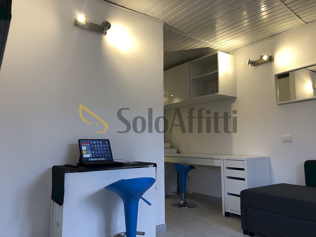 Ingresso-Living - Appartamento Via Filippo Cossa 20, Pavia - foto 3