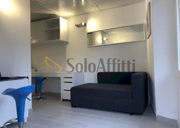 Living - Two-room apartment Via Filippo Cossa 20, Pavia - photo 1