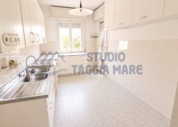 ChatGPT Image 24 jul 2026, 00_08_20 - Three-room apartment Via Dante Alighieri, Sanremo - photo 2