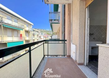 BALCONE CUCINA - Bilocale Viale Riviera 40, Pietra Ligure - foto 15