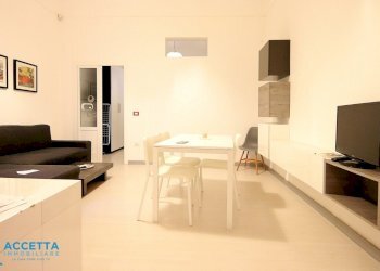 Soggiorno - Bilocale Via Regina Elena 73, Taranto - foto 3
