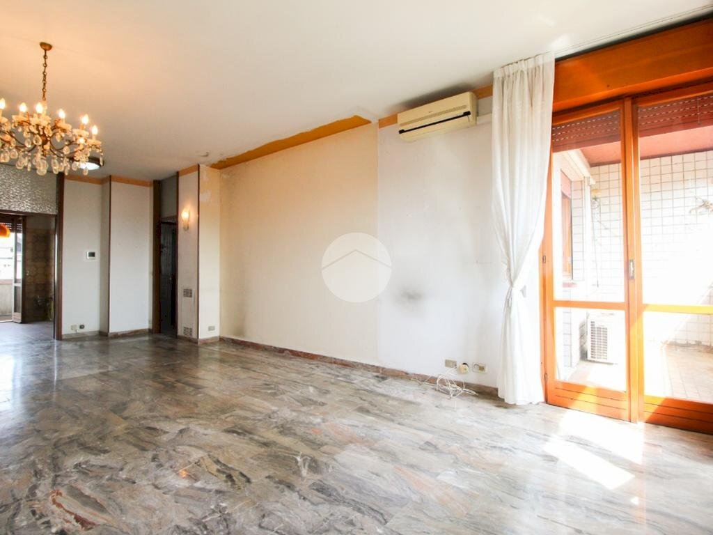 Three-room apartment Via Mazzini, Cusano Milanino - photo 2