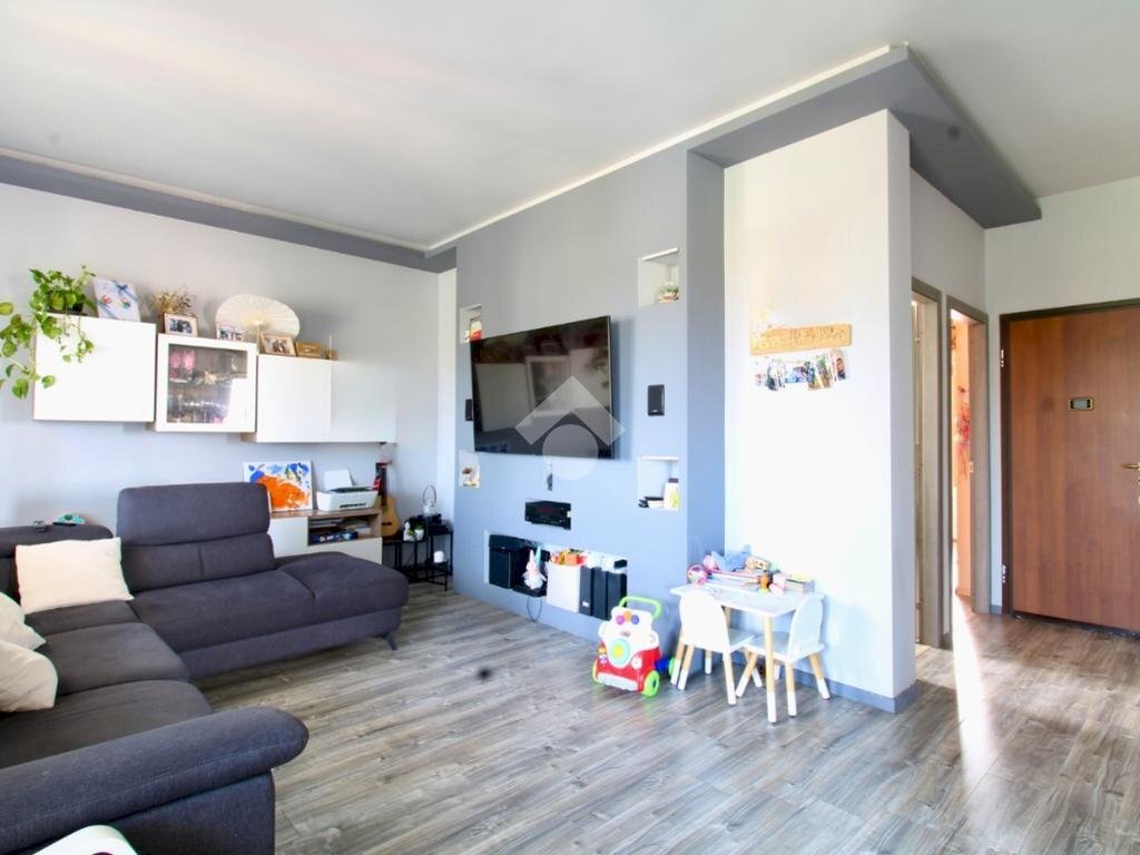 Four-room apartment Via circonvallazione, Santena - photo 1