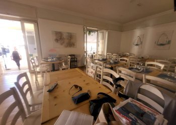 Sala da pranzo - Locale Commerciale Via Porto Neroniano
36, Anzio - foto 6