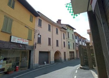 Facciata - Three-room apartment via Vittorio Emanuele II, 36, Maggiora - photo 1