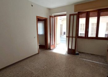 Salone - Three-room apartment via Vittorio Emanuele II, 36, Maggiora - photo 9