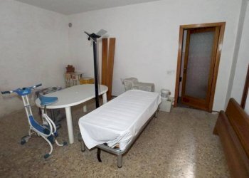 Salone - Three-room apartment via Vittorio Emanuele II, 36, Maggiora - photo 17