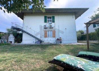 Facciata - Villa via Quartirolo, 43, Rimini - photo 35