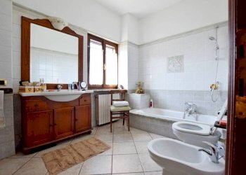Bagno - Casa indipendente strada di Rocca de' Baldi, 10, Mondovì - foto 16