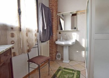 Bagno - Casa indipendente strada di Rocca de' Baldi, 10, Mondovì - foto 17