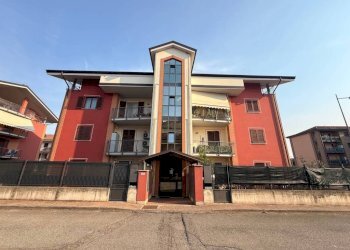 Facciata - Appartamento via Susa, Carmagnola - foto 19