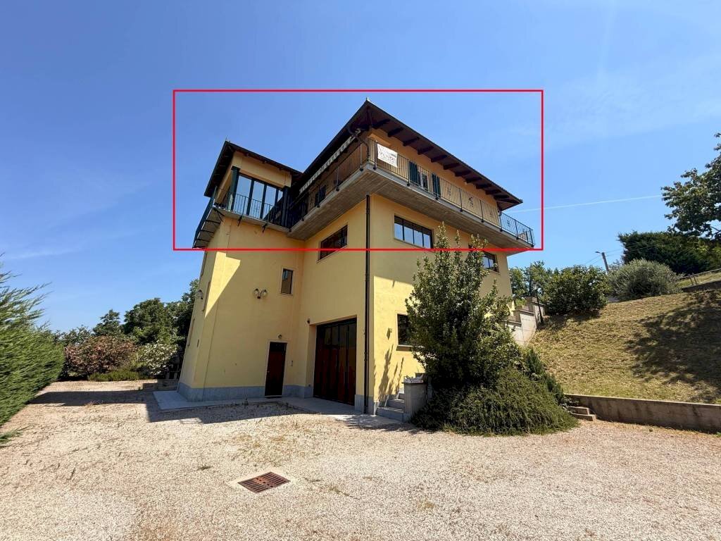 Facciata - Three-room apartment Frazione San Rocco, 136, Montaldo Roero - photo 2