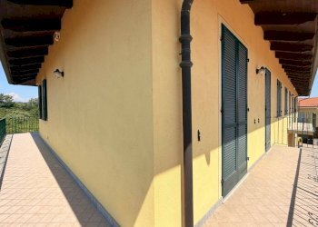 Terrazzo - Three-room apartment Frazione San Rocco, 136, Montaldo Roero - photo 5