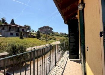 Terrazzo - Three-room apartment Frazione San Rocco, 136, Montaldo Roero - photo 6