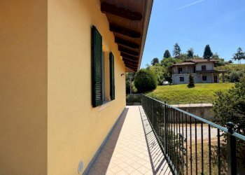 Balcone - Three-room apartment Frazione San Rocco, 136, Montaldo Roero - photo 7
