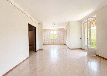 Soggiorno - Three-room apartment Frazione San Rocco, 136, Montaldo Roero - photo 10