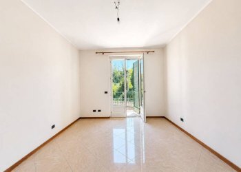 Camera da letto - Three-room apartment Frazione San Rocco, 136, Montaldo Roero - photo 17