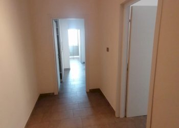 Trilocale via Parisio, 10, Bologna (zona Murri) - foto 2