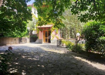 Apartment Via Cortino, Casella - photo 30