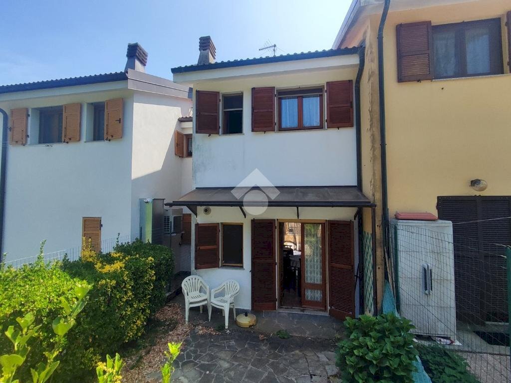 Villa a Schiera Via cortino, Casella - foto 2