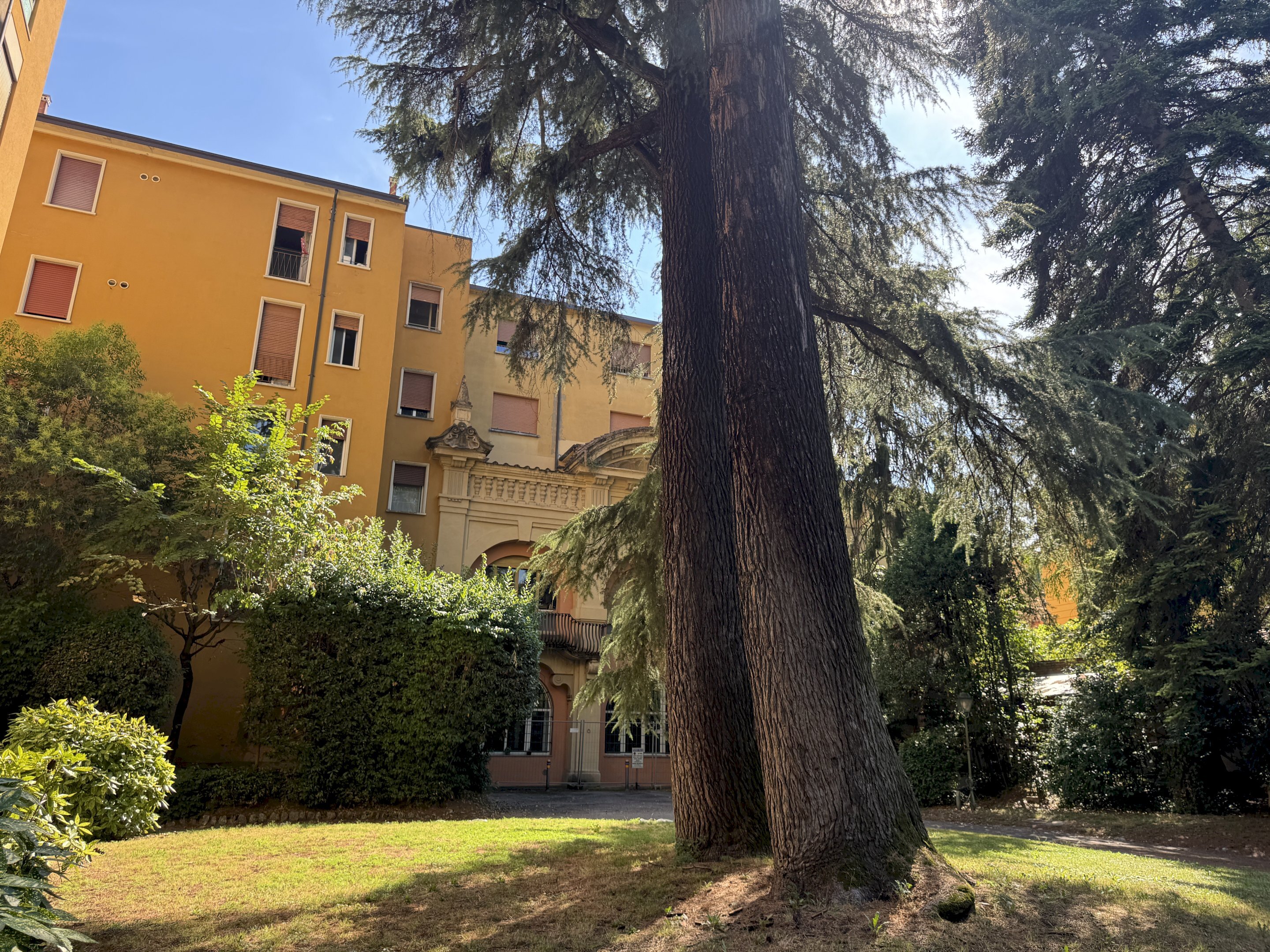 Three-room apartment via San Petronio Vecchio, Bologna (neighborhood Santo Stefano) - photo 1