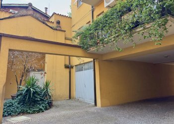 Trilocale via San Petronio Vecchio, Bologna (zona Santo Stefano) - foto 26