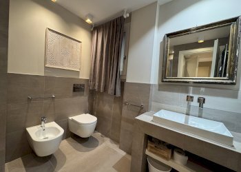 BAGNO 1 - Three-room apartment via San Petronio Vecchio, Bologna (neighborhood Santo Stefano) - photo 24