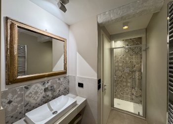 BAGNO 2 - Three-room apartment via San Petronio Vecchio, Bologna (neighborhood Santo Stefano) - photo 31