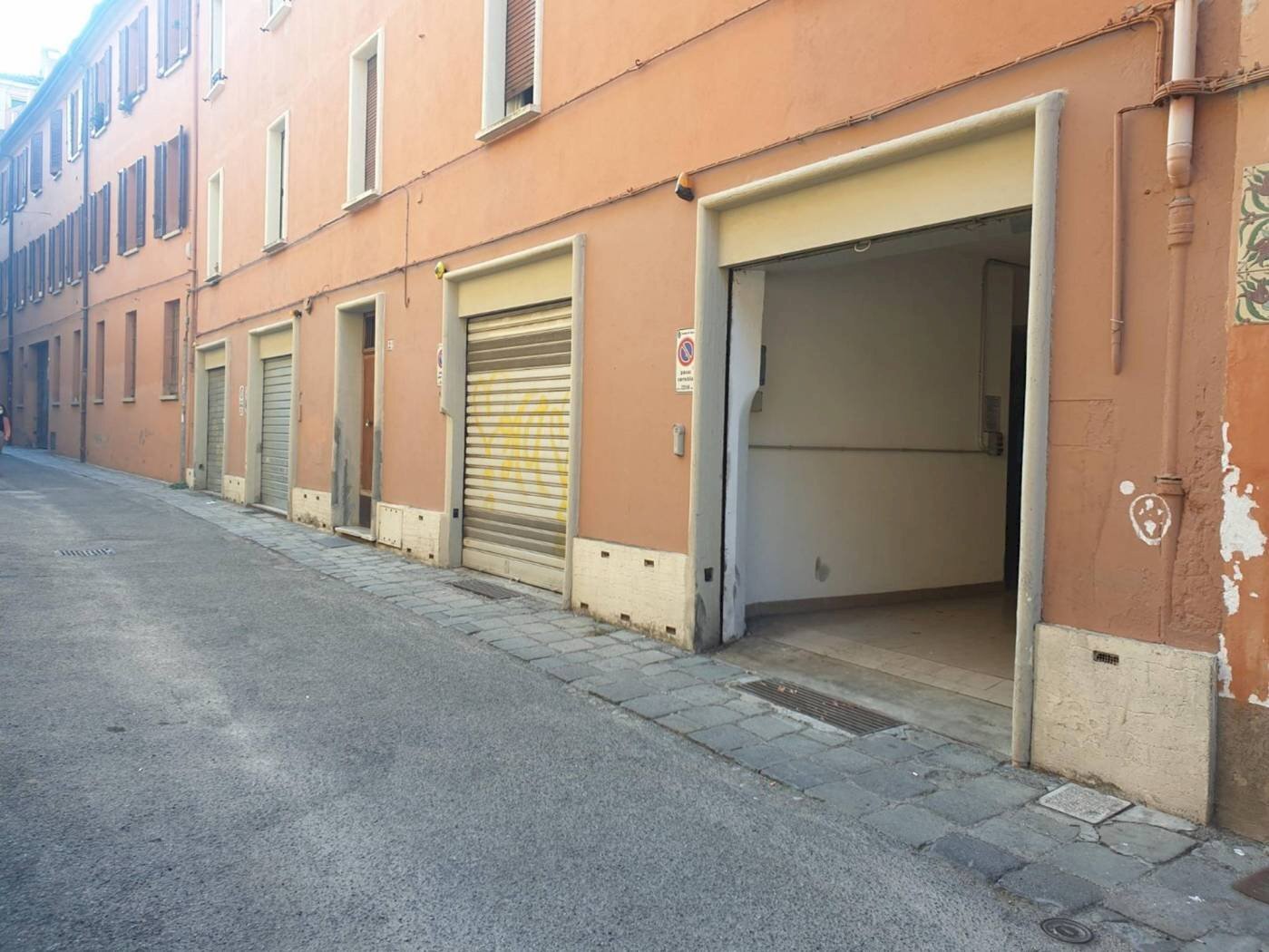 Zona - Box Vicolo Borchetta, Bologna (neighborhood San Vitale) - photo 1