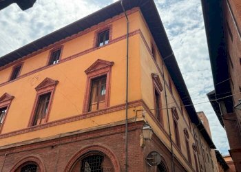 Office Via Marchesana, Bologna (neighborhood Centro Storico) - photo 5