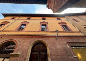 Office Via Marchesana, Bologna (neighborhood Centro Storico) - photo 6