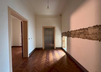 Office Via Marchesana, Bologna (neighborhood Centro Storico) - photo 24