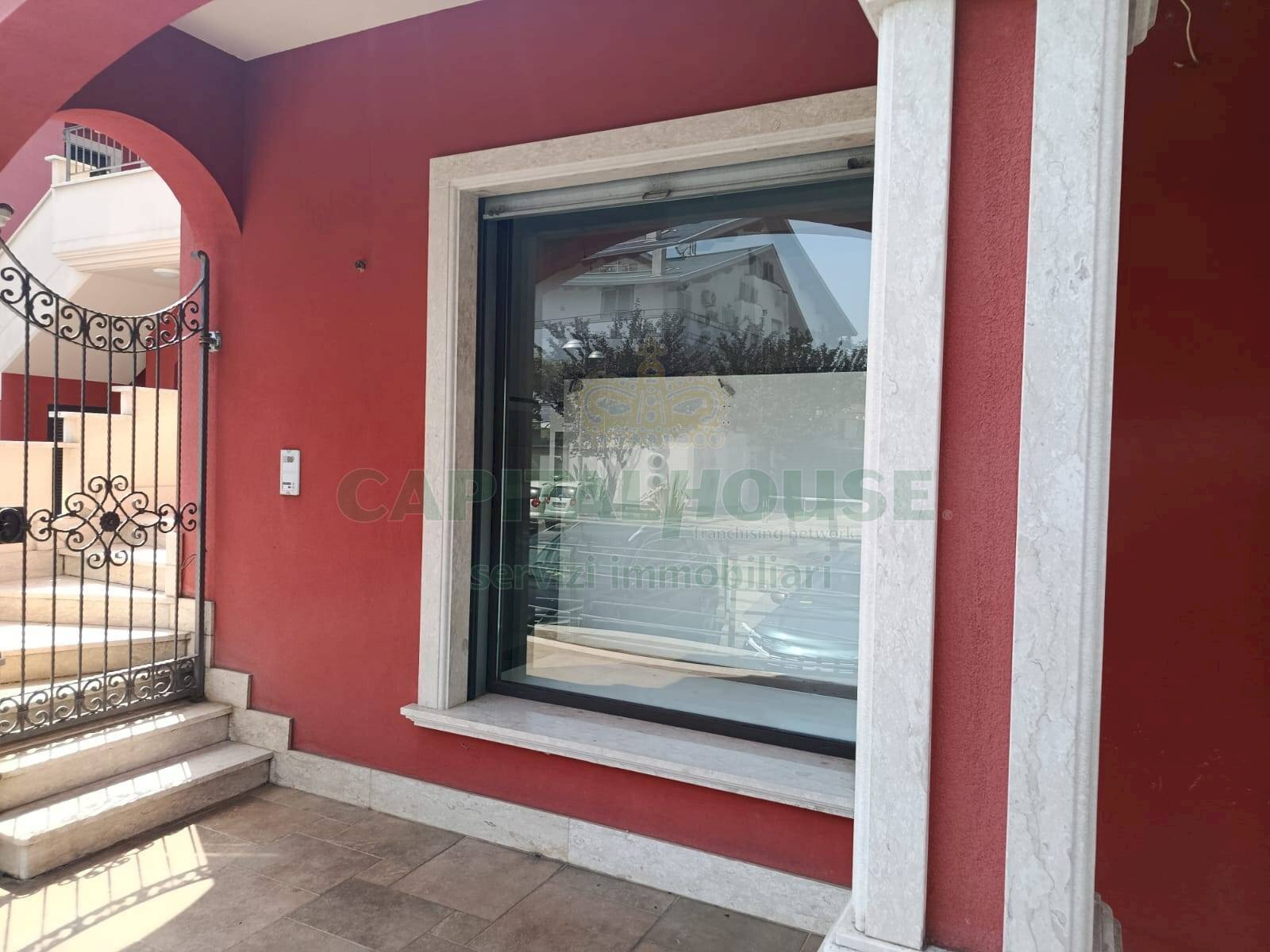 Foto 1 - Commercial Premises via roma, Montoro - photo 1