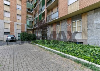 Edificio all\'aperto - Bilocale Via Carlo e Pietro Rivolta
 
2, Monza - foto 32