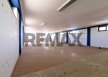 Parcheggio - Commercial Premises Via Abruzzese
 
52, Bitetto - photo 1