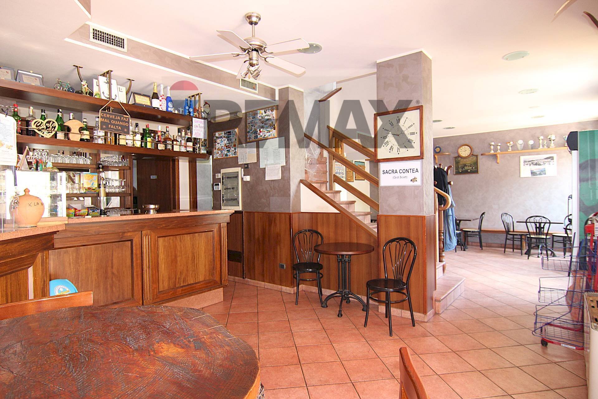 Soggiorno - Cafeteria - Cold Bar Via Campagnola
 
2, Cuasso al Monte - photo 2