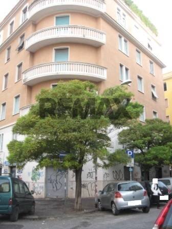 Edificio all\'aperto - Locale Commerciale via enna
 
21D, Roma - foto 1