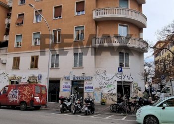 Edificio all\'aperto - Locale Commerciale via enna
21D, Roma - foto 7