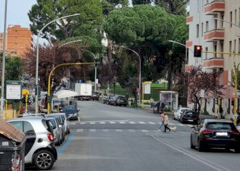 Edificio all\'aperto - Locale Commerciale via enna
21D, Roma - foto 11