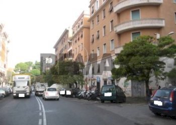 Edificio all\'aperto - Locale Commerciale via enna
21D, Roma - foto 15