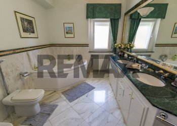 Bagno - Semi-detached house Via Centonze Leonardo
 
61, Castelvetrano - photo 5