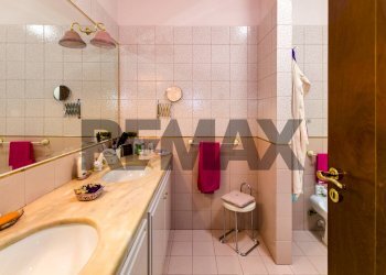 Bagno - Semi-detached house Via Centonze Leonardo
 
61, Castelvetrano - photo 13