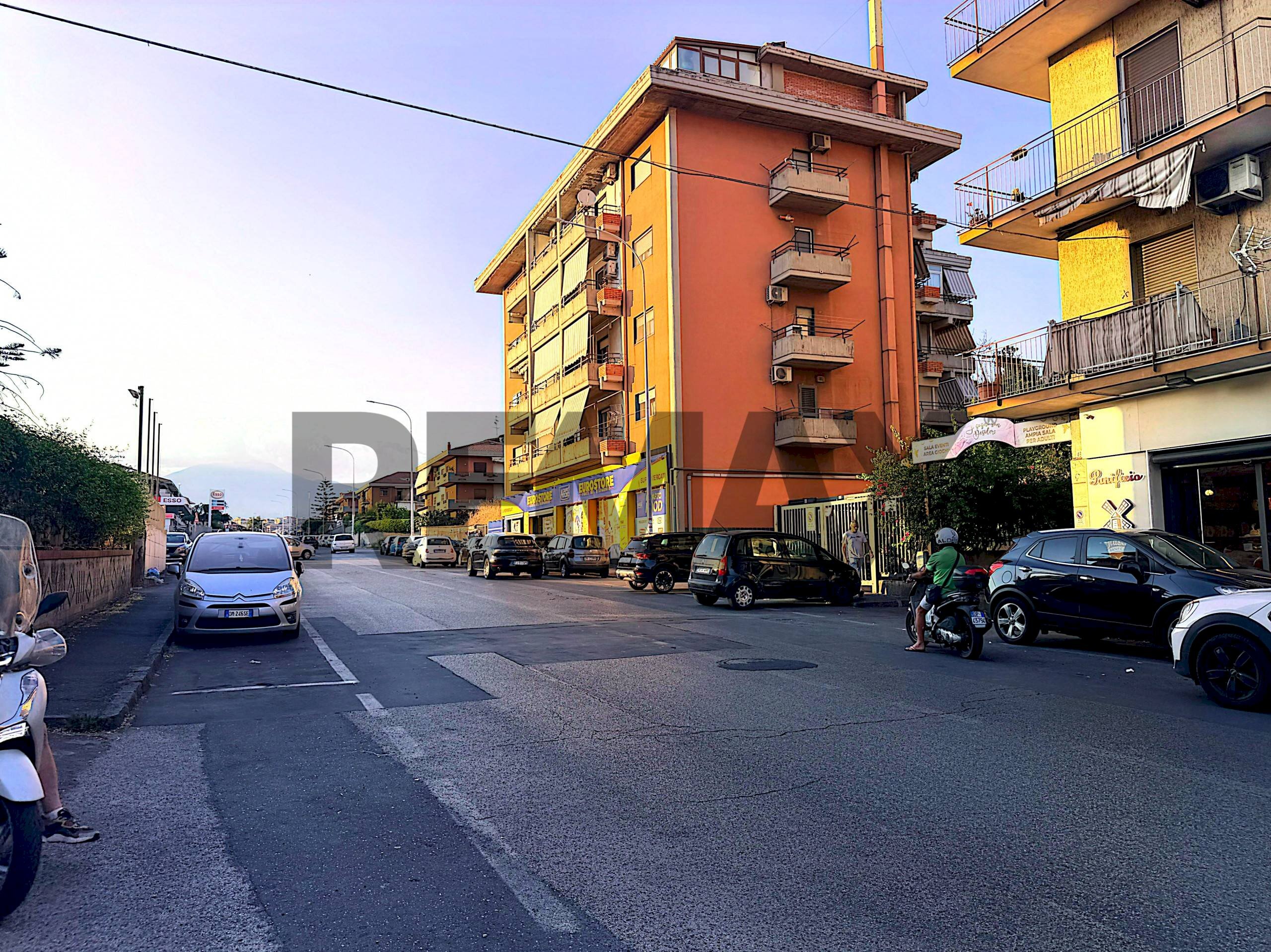 Edificio all\'aperto - Box Via Armando Diaz
 
48, Catania - foto 1