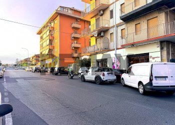 Edificio all\'aperto - Box Via Armando Diaz
 
48, Catania - foto 4