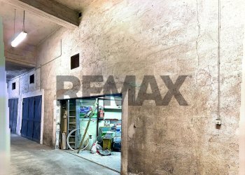 Edificio all\'aperto - Box Via Armando Diaz
 
48, Catania - foto 7