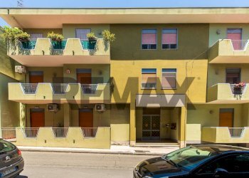 Edificio all\'aperto - Monolocale Via Etna
 
63, Riposto - foto 1